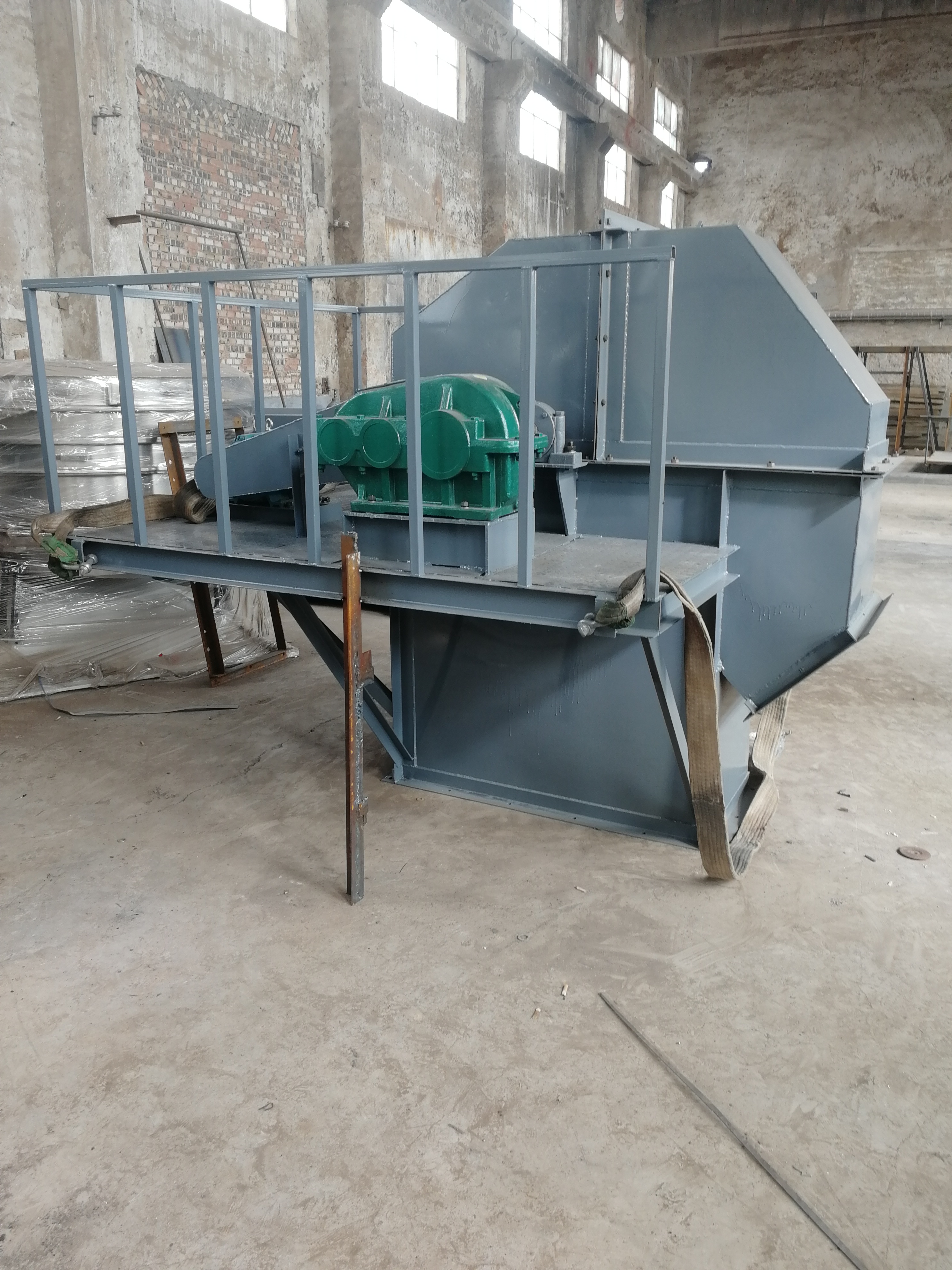 斗式提升機運輸物料的形式(斗式提升機規格)